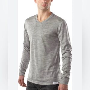 Wooly Heather Gray V-Neck Merino Wool Long Sleeve Shirt
